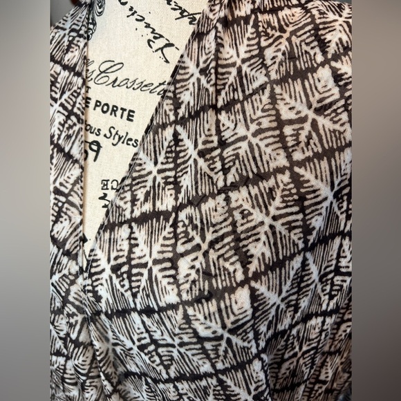 Echo Jackets & Blazers - D16.18 NWT Echo Geometric Brown/Cream Print Sheer Kimono Wrap O/S
